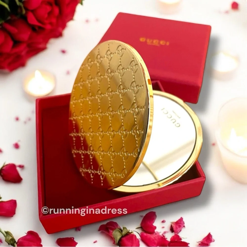 New Limited Edition Gucci Embossed Monogram Compact Double Mirror In Gold - Picture 4 of 16